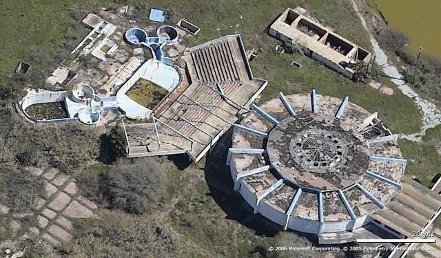 Old Abandoned Sea-Arama Marineworld in Galveston, Texas, USA