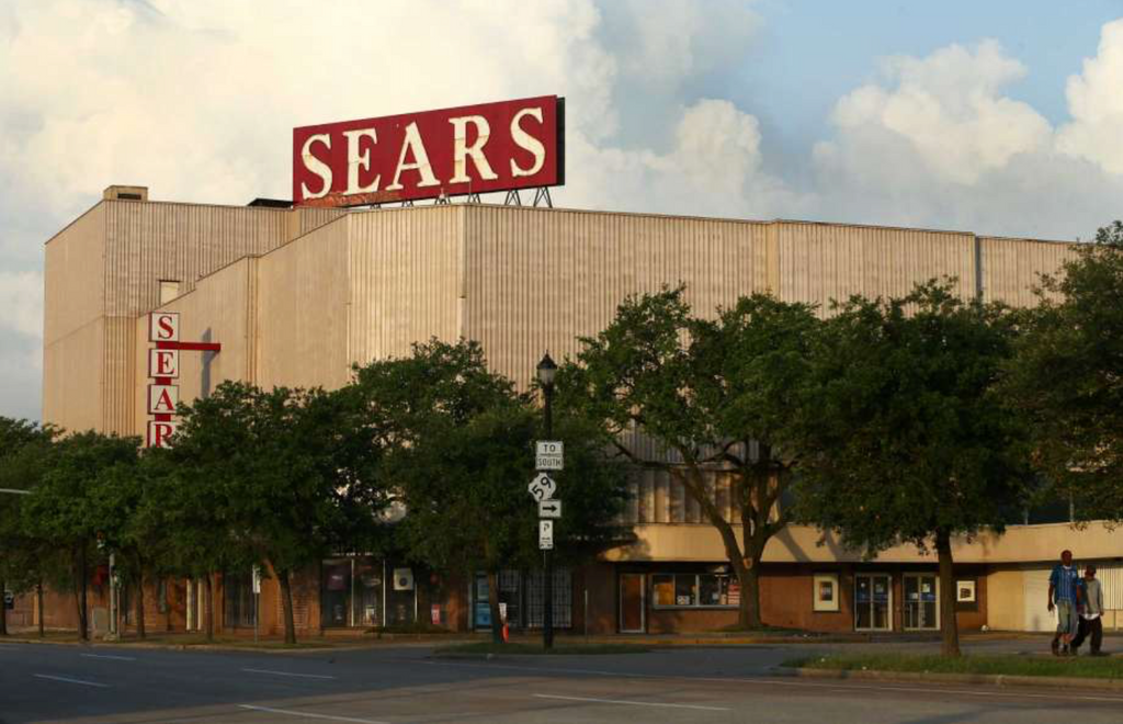 Sears to close iconic Midtown location